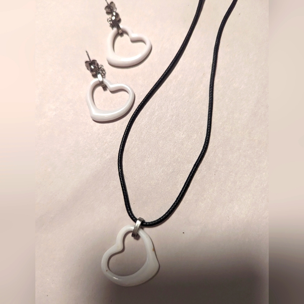 NWOT-Necklace Glass White from Spain - 10" overall length, Earrings 1" drop